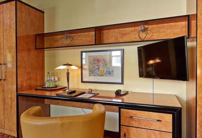 침실 1개 아파트, Sauerlacher Post