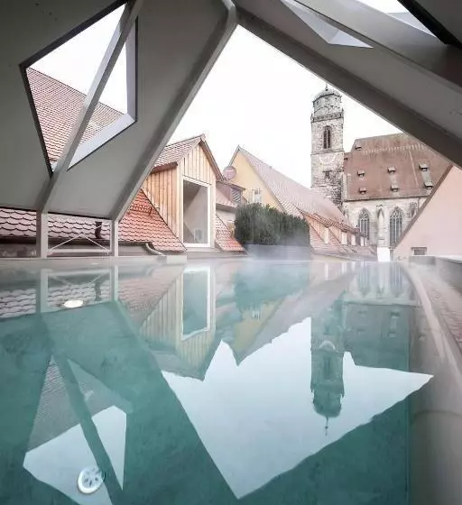 سوییت جونیور, & Spa Goldene Rose