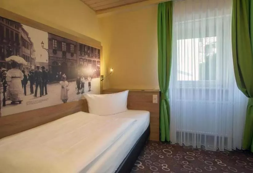 Quarto Superior Individual, Wilder Mann