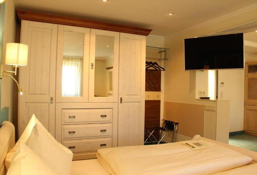 Президентский Люкс, Parkhotel Crombach