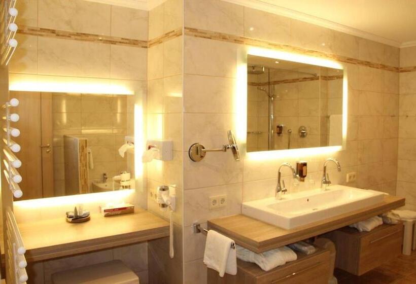 Президентский Люкс, Parkhotel Crombach