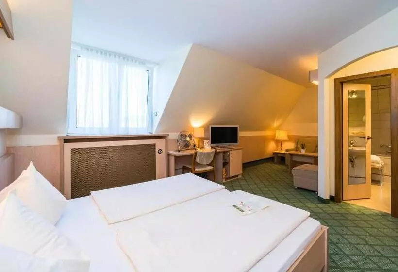 デラックスルーム, Parkhotel Crombach
