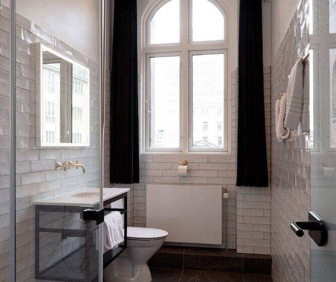 Номер Стандарт, Ascot