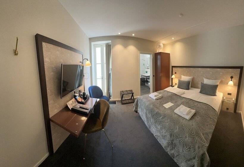 Номер Стандарт, Ascot