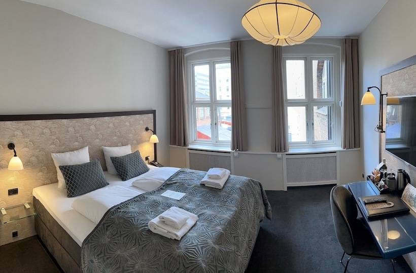 Номер Стандарт, Ascot