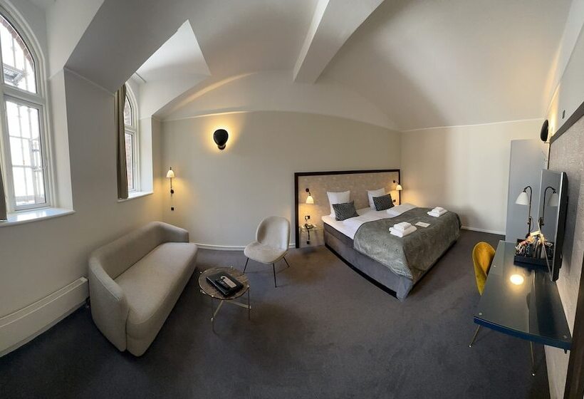 Номер Superior, Ascot