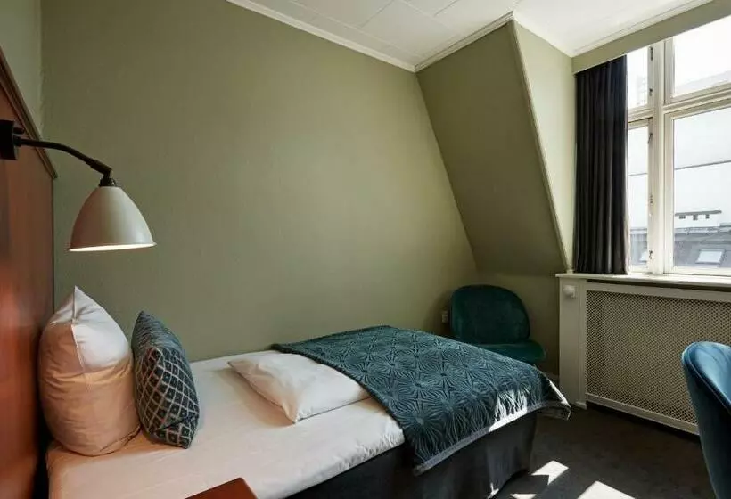 Chambre Standard Individuelle, Ascot
