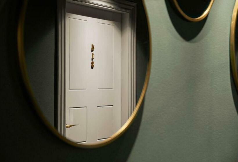 Номер Стандарт, Ascot