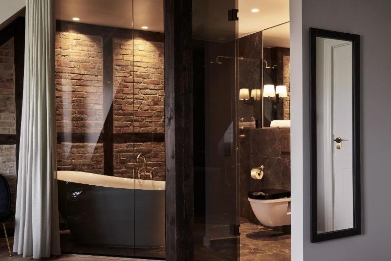 Номер Стандарт, Ascot