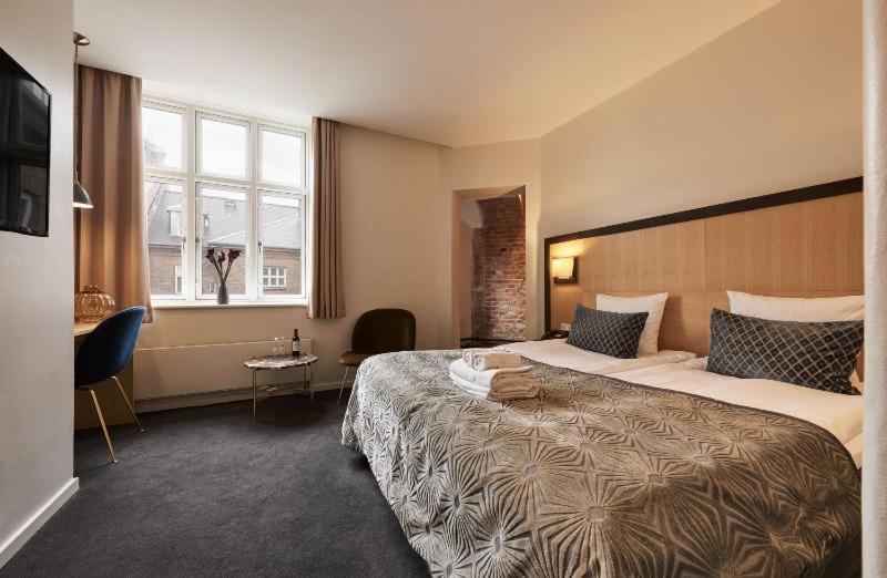 Номер Стандарт, Ascot