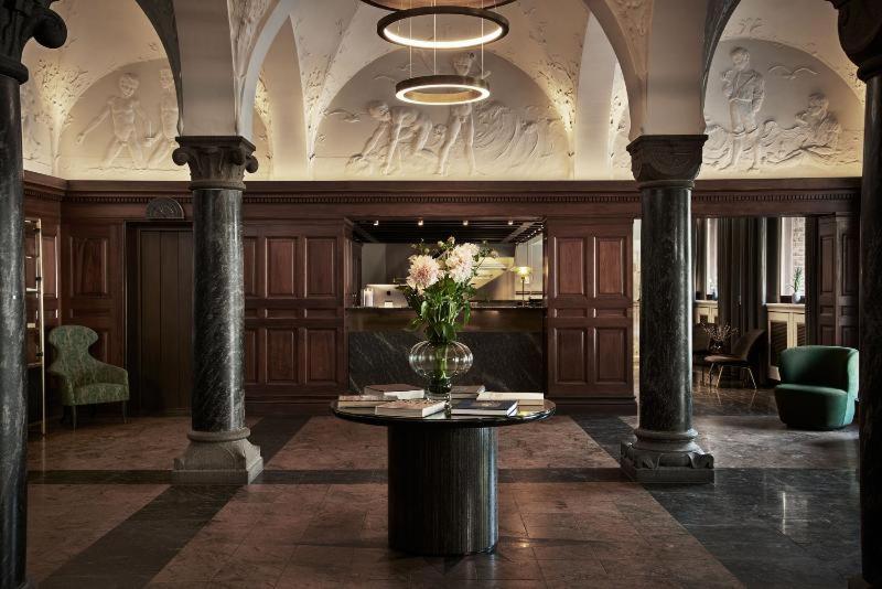 Номер Стандарт, Ascot