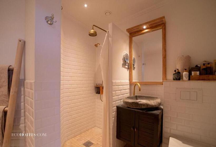 Номер Superior, Babette Guldsmeden