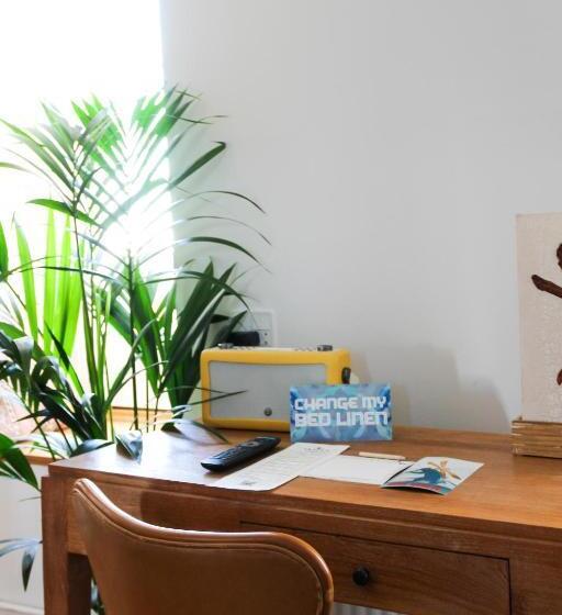 Номер Стандарт, Babette Guldsmeden