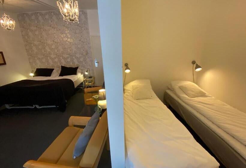 חדר משפחתי, Bromølle Kro