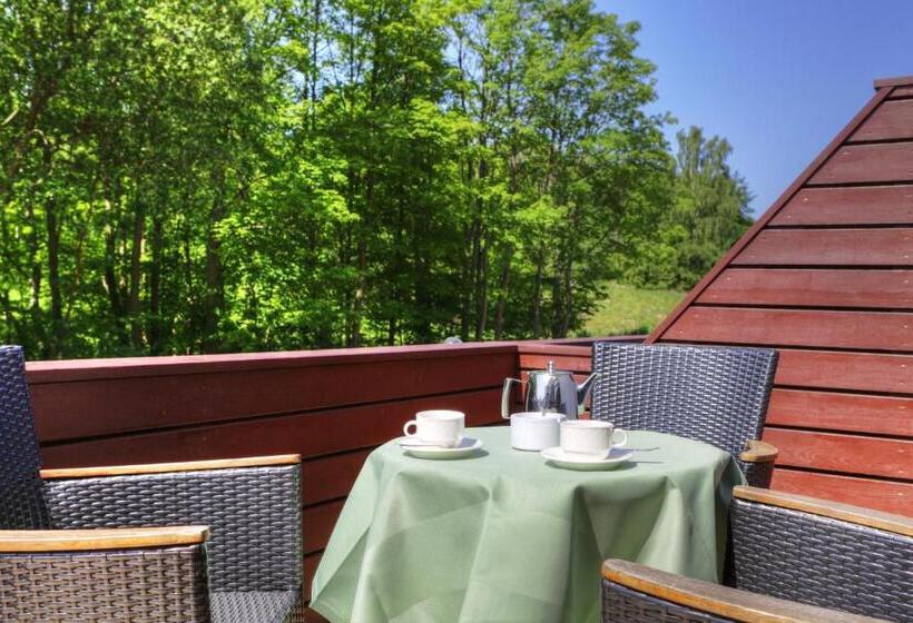 חדר משפחתי, Bromølle Kro