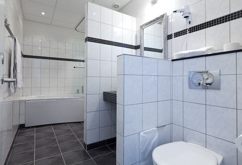 غرفة قياسية, Bromølle Kro