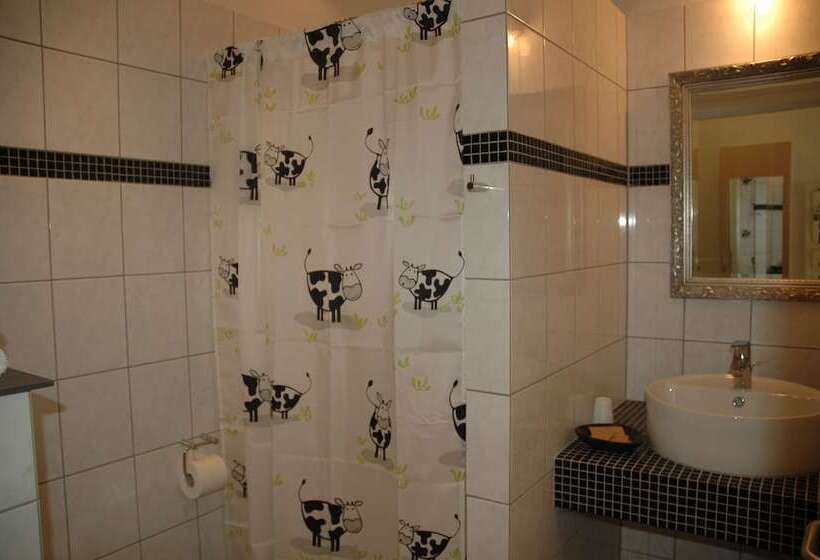 חדר משפחתי, Bromølle Kro