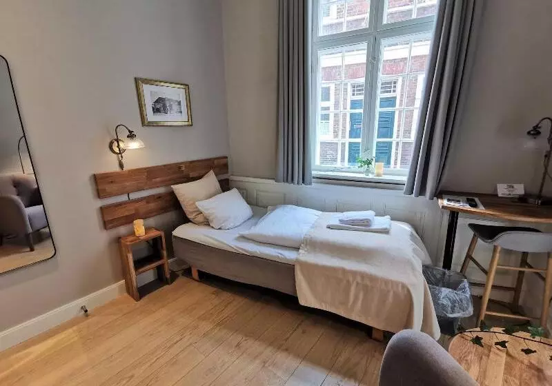Quarto standart individual, Dagmar