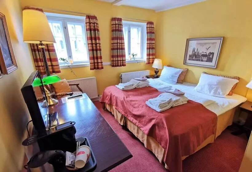 Quarto deluxe, Dagmar