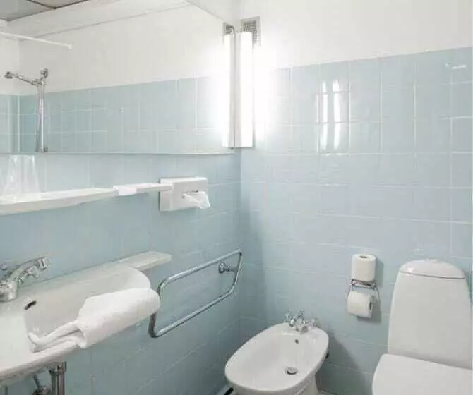 Quarto Familiar, Dagmar