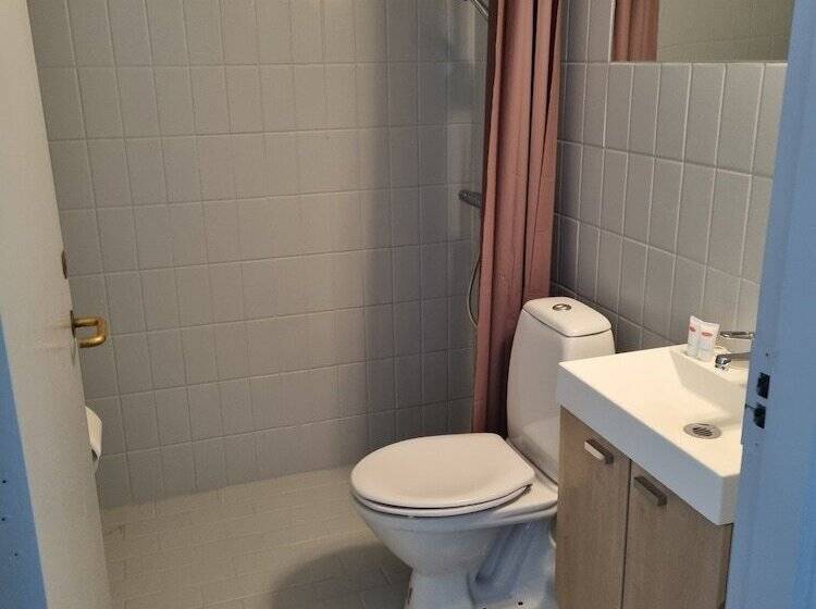 Cameră Standard, Dronninglund