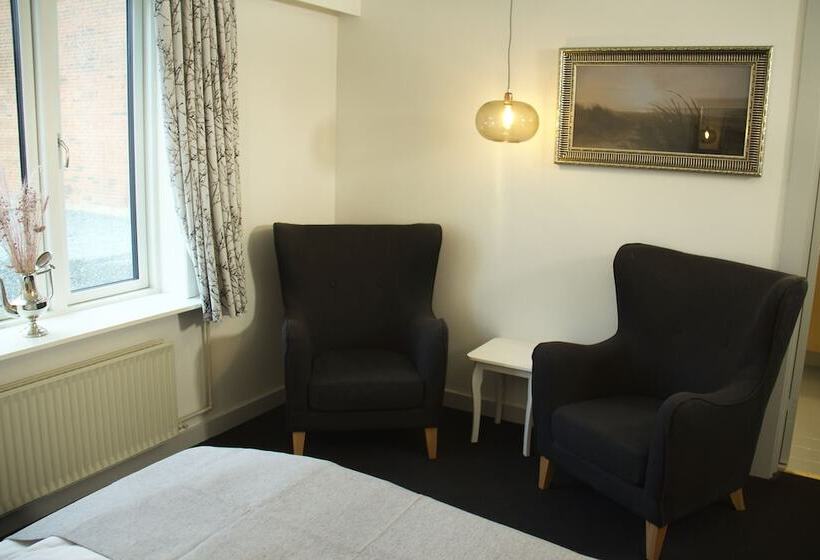 Cameră Standard, Dronninglund