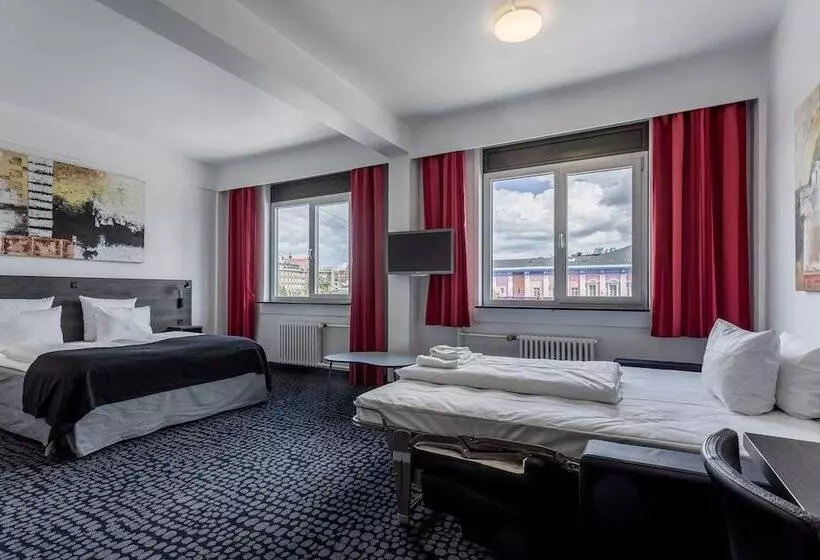 اتاق استاندارد سه نفره, Profilhotels Mercur