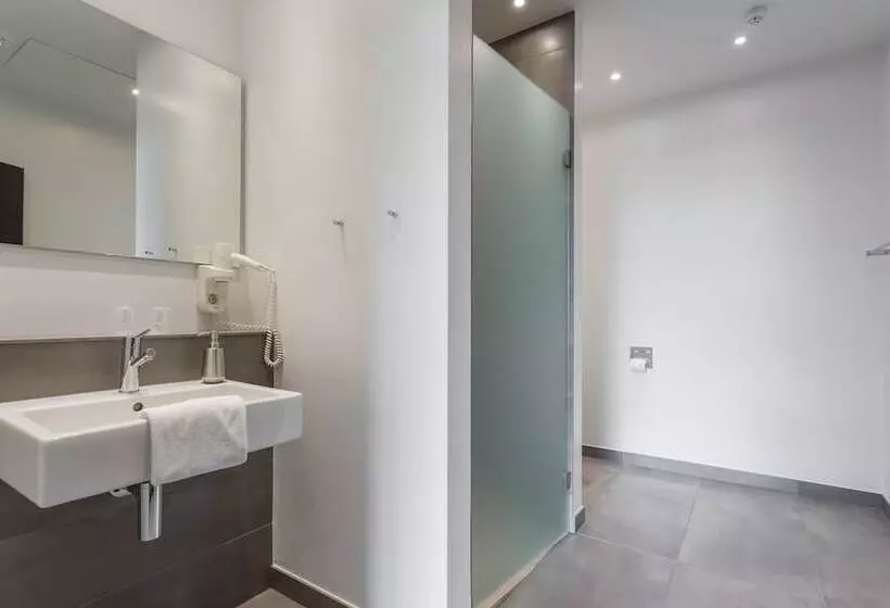 اتاق سوپریور با تخت بزرگ, Profilhotels Mercur