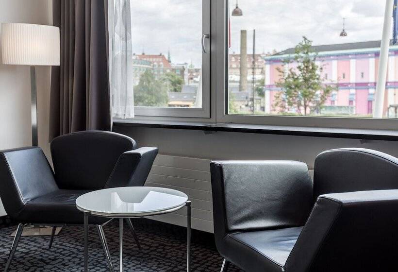 带大床的高级房间, Profilhotels Mercur