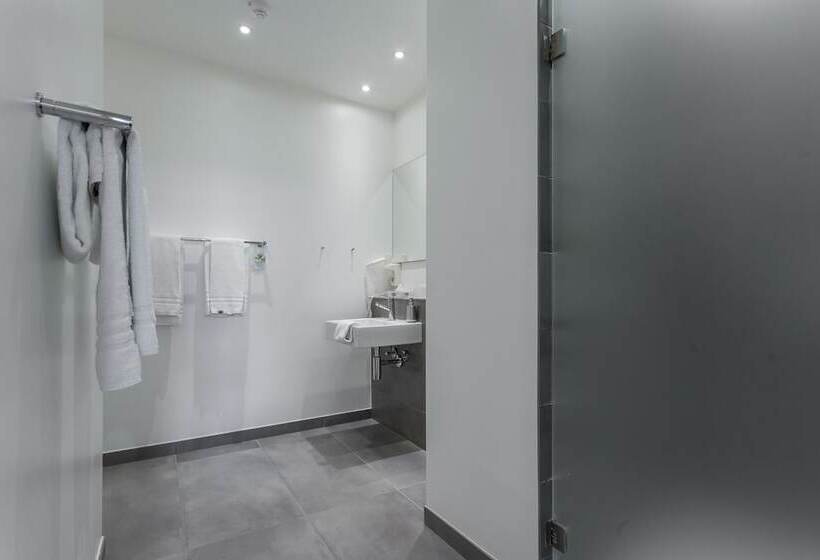 디럭스 룸 킹사이즈 침대, Profilhotels Mercur