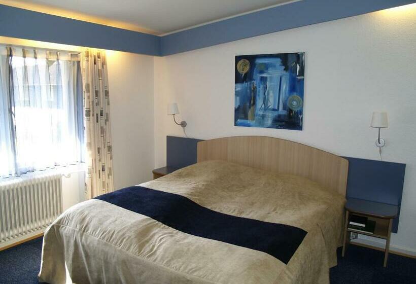 חדר סטנדרט, Rold Storkro