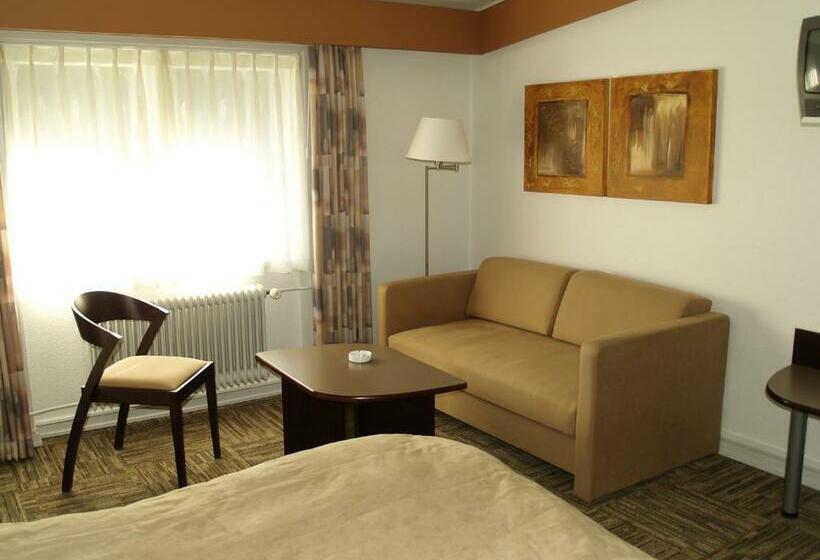 חדר סטנדרט, Rold Storkro