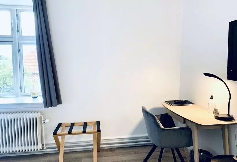 Standard-huone, Schaumburg