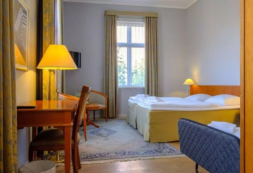 Standard Kolmen Hengen Huone, Four Points Flex By Sheraton Roskilde