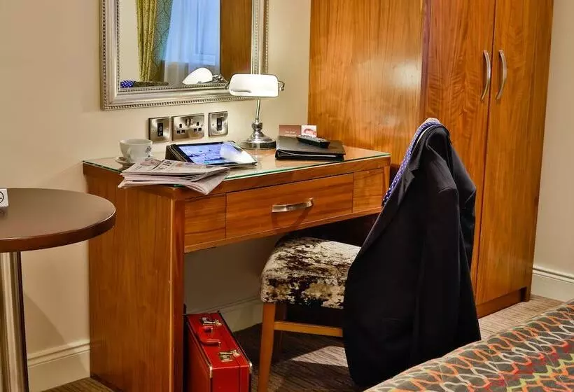 اتاق استاندارد یک نفره, Grand Hotel Tralee