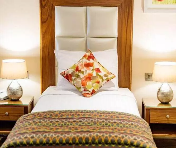 اتاق استاندارد یک نفره, Grand Hotel Tralee