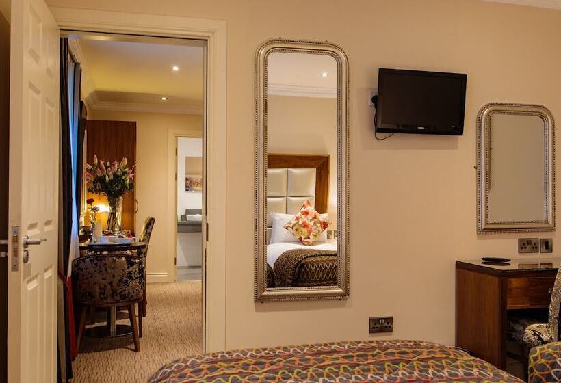 Семейный Номер, Grand Hotel Tralee