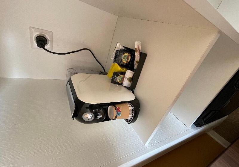 스탠다드 룸, Abrial