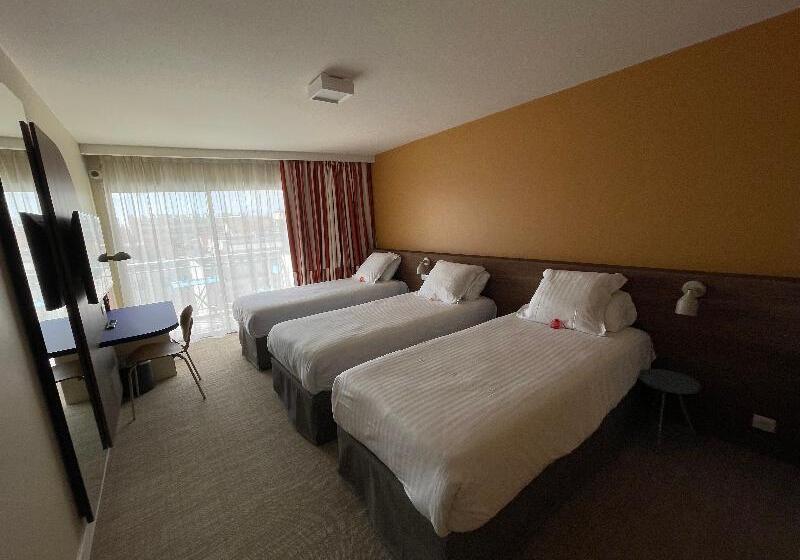 스탠다드 트리플 룸, Abrial