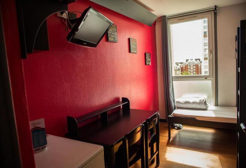 スーペリアールーム, Auberge De Jeunesse Hi Paris Le D Artagnan