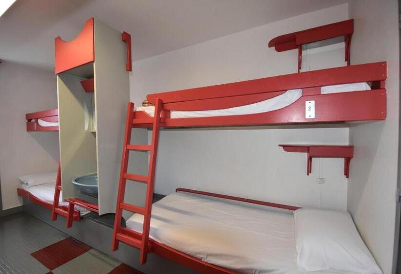 ルームシェアのワンベッド, Auberge De Jeunesse Hi Paris Le D Artagnan