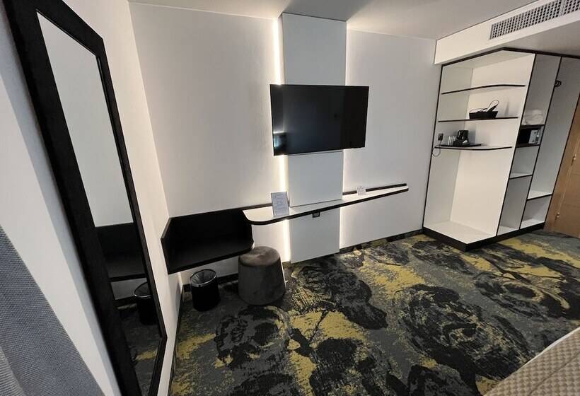 חדר סטנדרט, Brit Hotel, Spa & Restaurant   Colmar Est