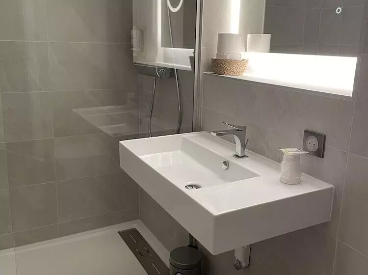 スタンダードトリプルルーム, Brit Hotel, Spa & Restaurant   Colmar Est