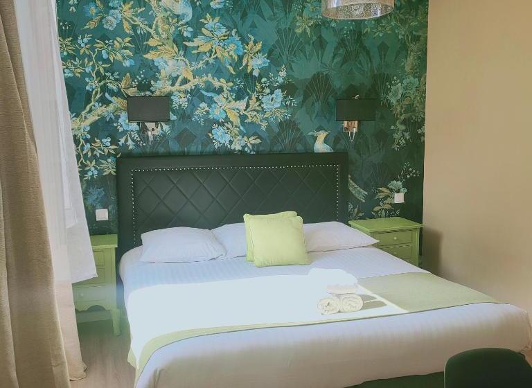 Номер Стандарт, Du Levant