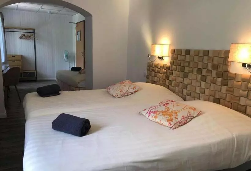 Family Room, Du Levant