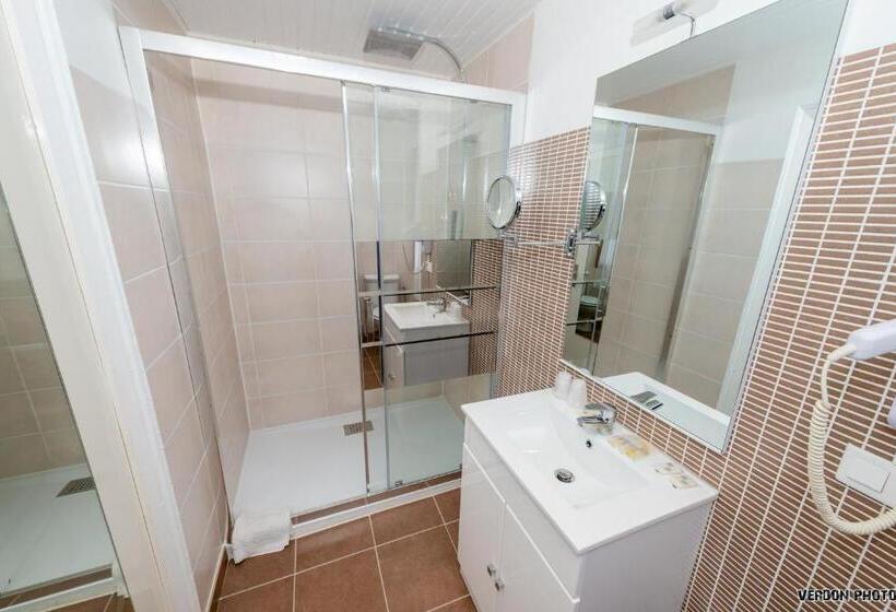 Семейный Номер, Du Levant