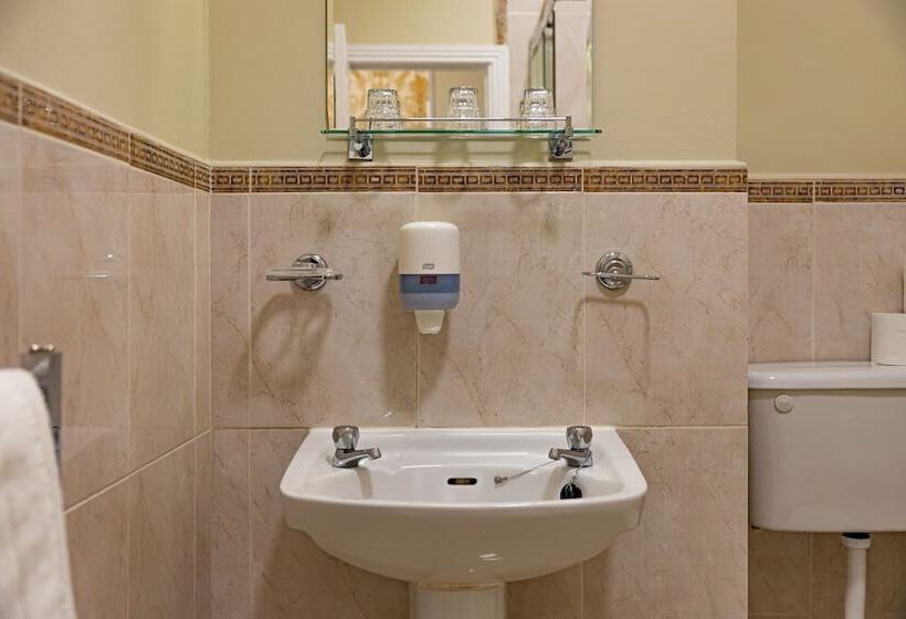 家庭间, Egans House