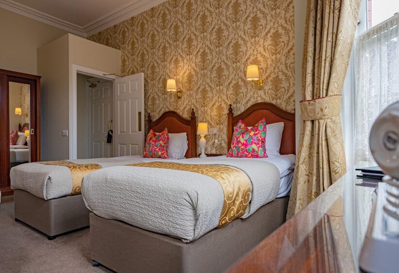 家庭间, Egans House