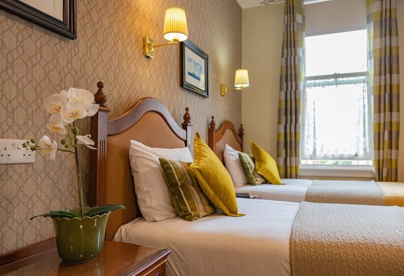 四人标准间, Egans House