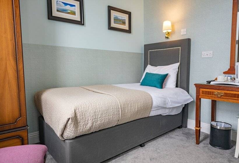 标准单人间, Egans House